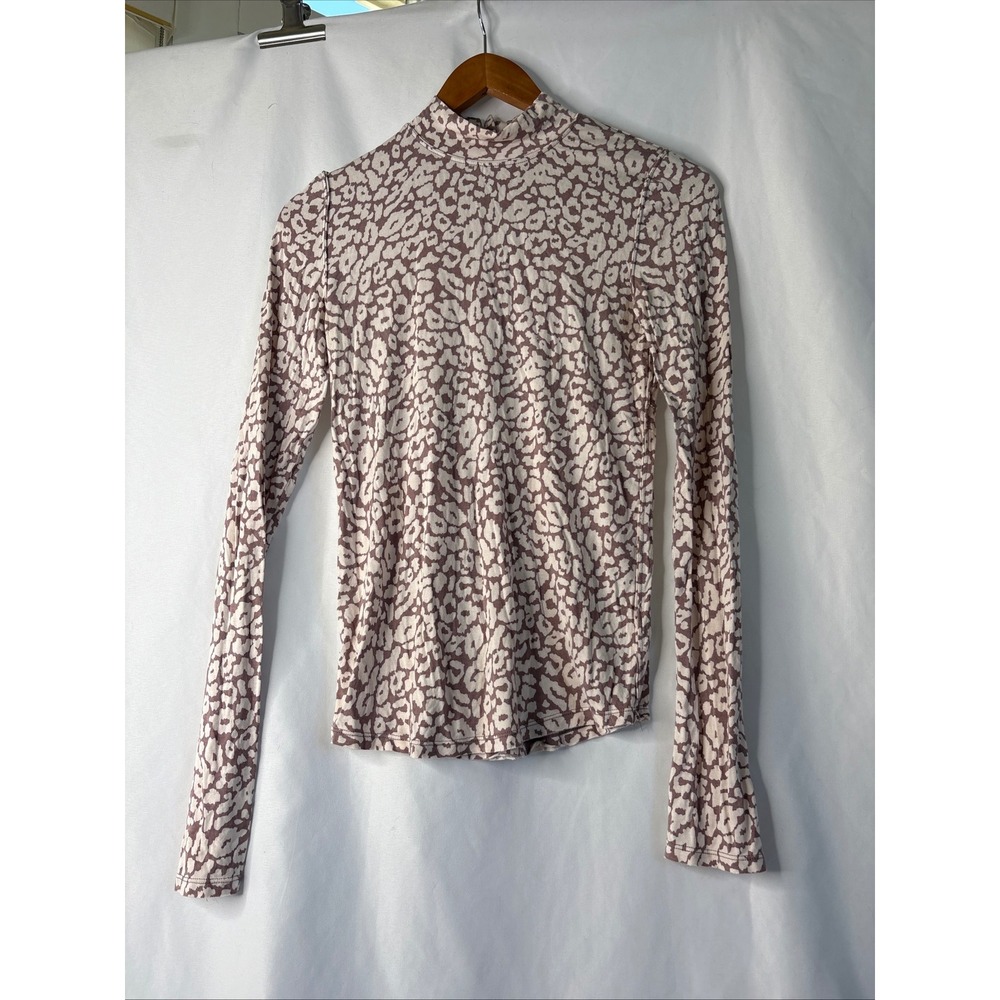 Free People Mauve Leopard Print Mock Neck Long Sleeve Button‎ Back Top S Boho